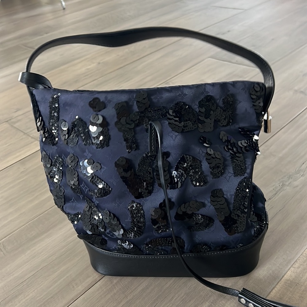 Louis Vuitton Tote